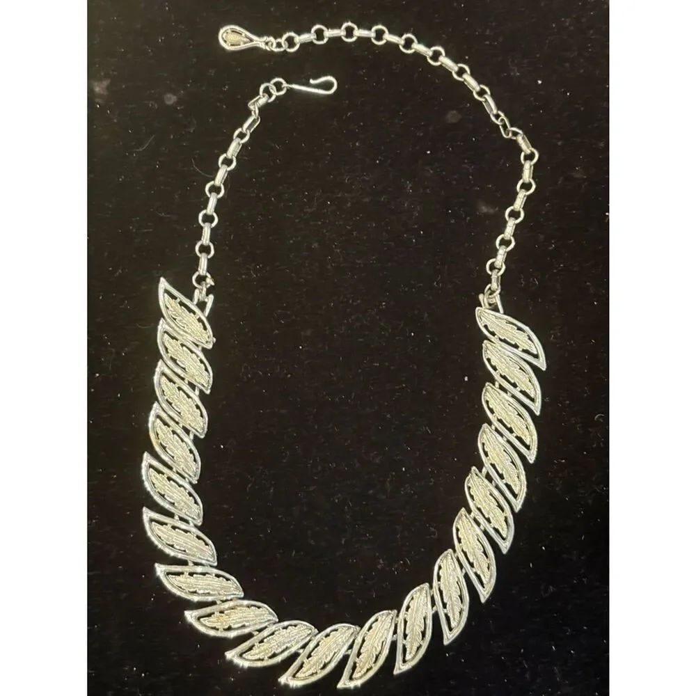 Silver Leaf-Link StatementβNecklace - Women Jewelry Vintage